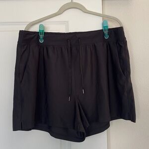 Old Navy High-Waisted PowerSoft Shorts 3-inch inseam - XL - Black